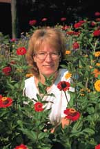 dudareva_flowers.jpg (7904 bytes)